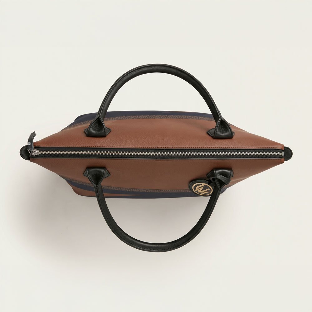 Nappa leather tote bag top view with black handles and structured zip fastening